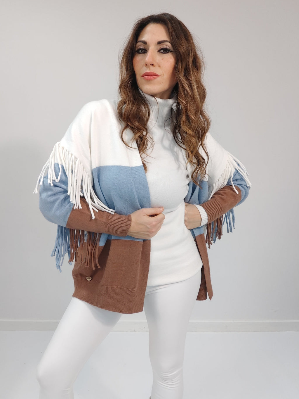 Cardigan frange tre colori