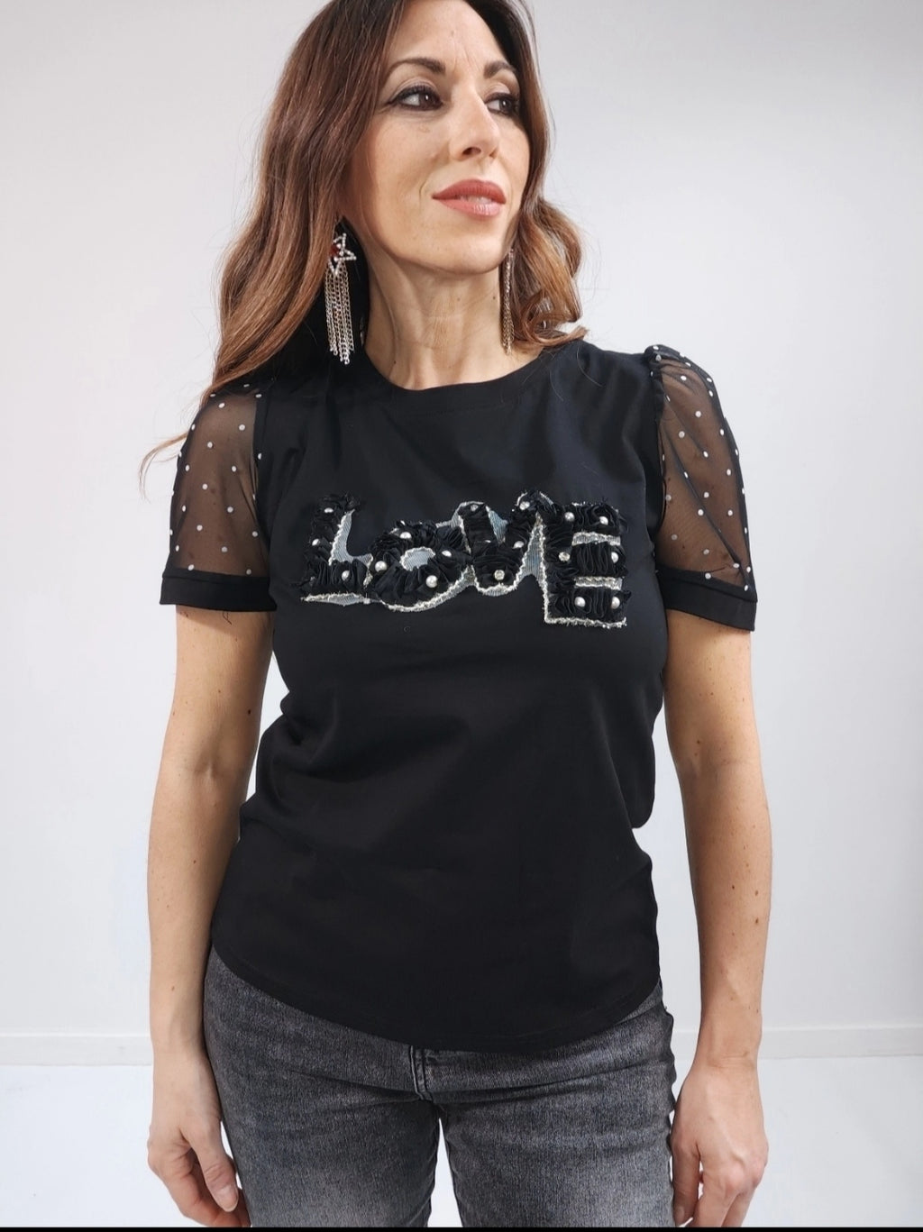 T-shirt ""love"" nera