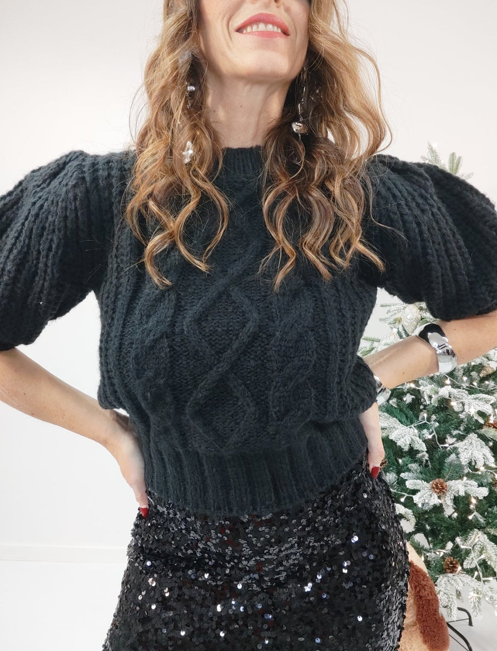 Pull nero maniche a palloncino