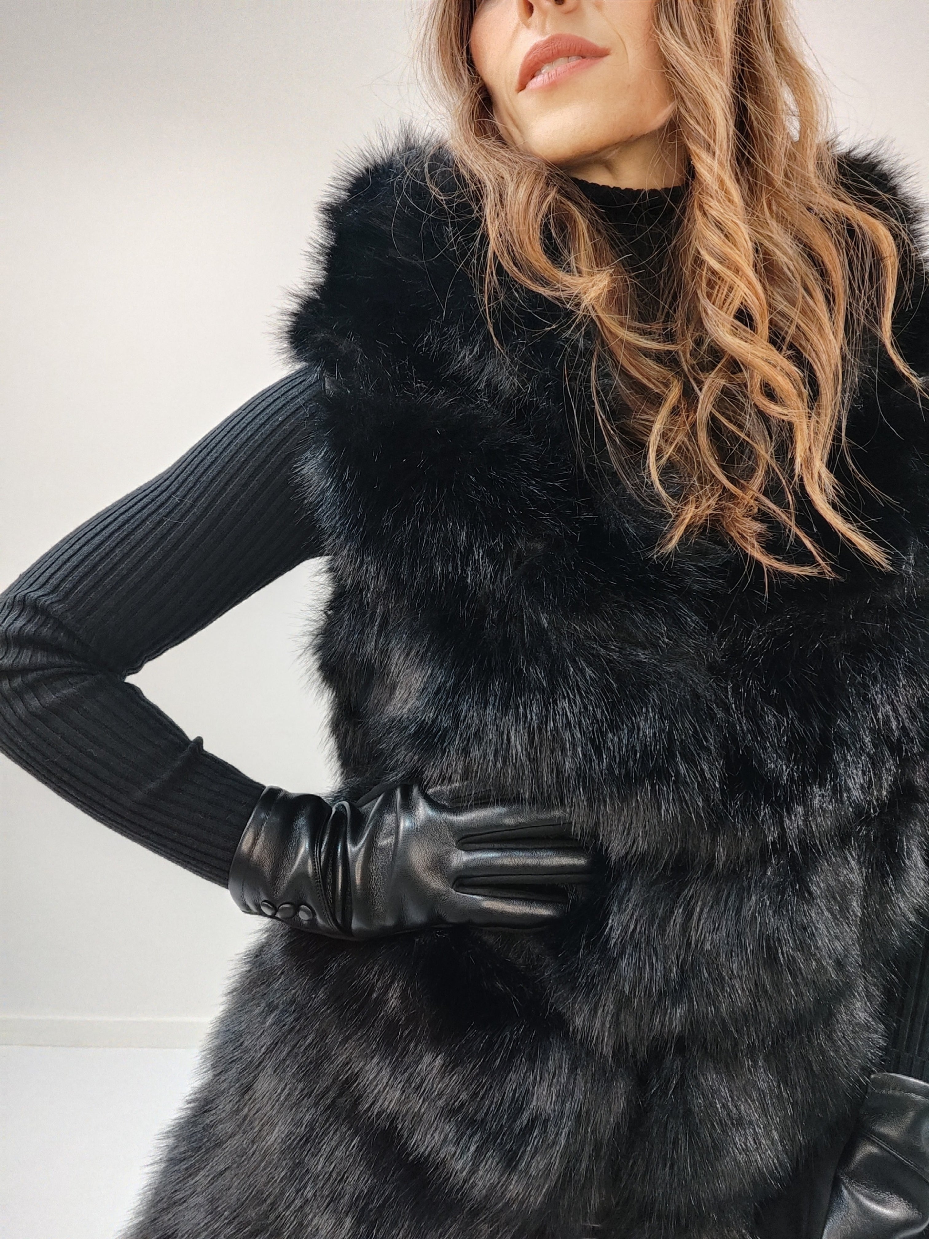 Smanicato in eco-pelliccia Nero