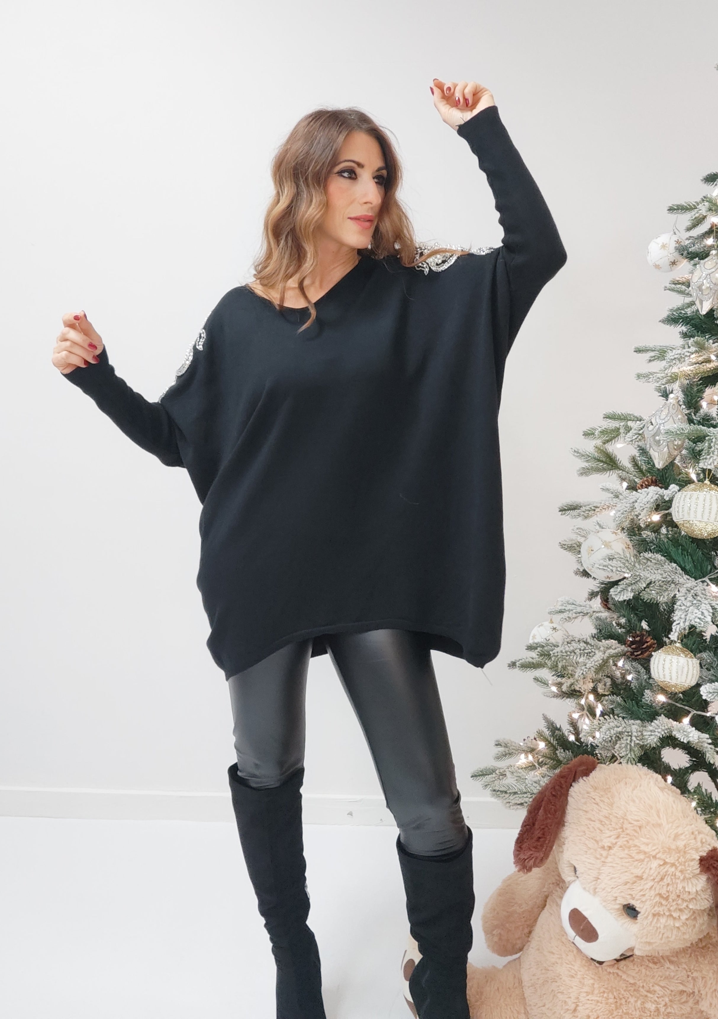 Pull Maxi, nero con perle e strass